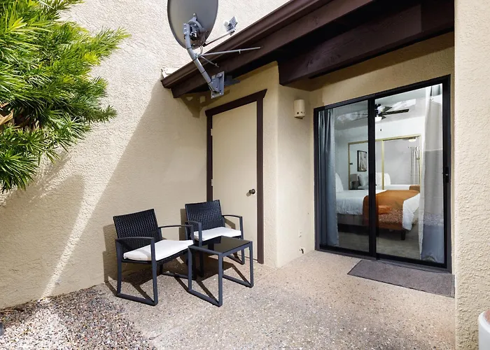 Holiday home Stylish Townhome On Golf Course Red Rock View *